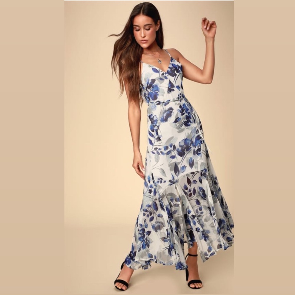 CARLOTTA BLUE AND WHITE FLORAL PRINT MAXI DRESS